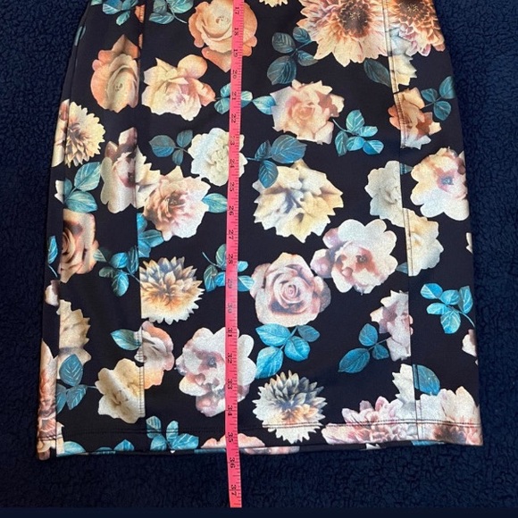 Enfocus Studio Floral Dress - Picture 5 of 6